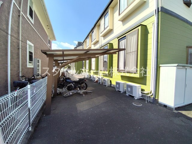 プランドール　Aの駐車場