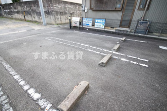 【駐車場】