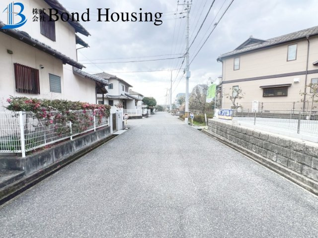 「西神中央駅バス5分」「3方角地」竹の台5期 限定1棟の前面道路含む現地写真