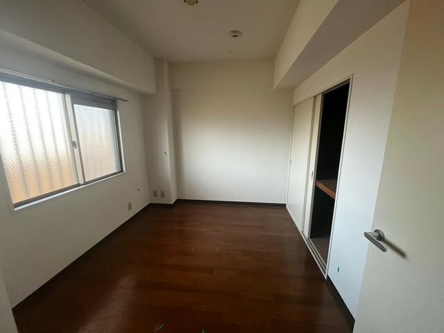 ラフィーネ壹番館の洋室