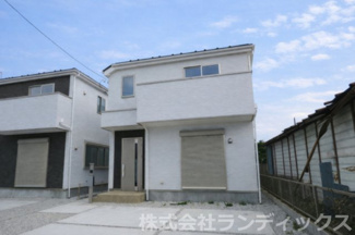 【外観】 | 福生市熊川新築　１号棟 | 建物完成済み　カースペース２台分あり
