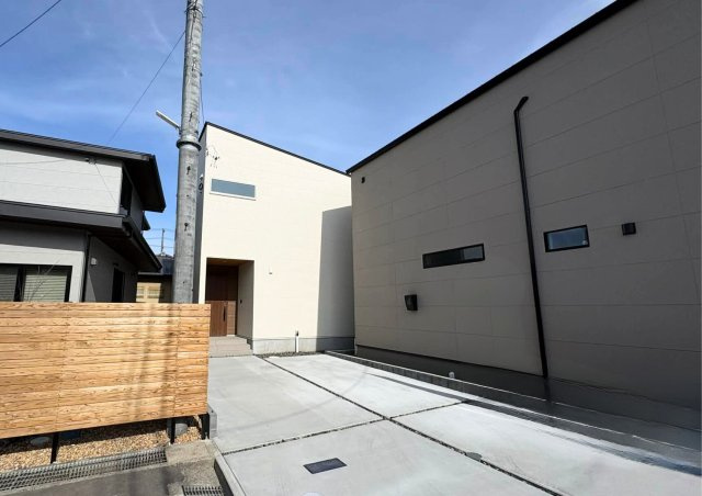 ＼新築モデルハウス／　好評販売中！　静岡市駿河区中村町１期　全１邸の外観