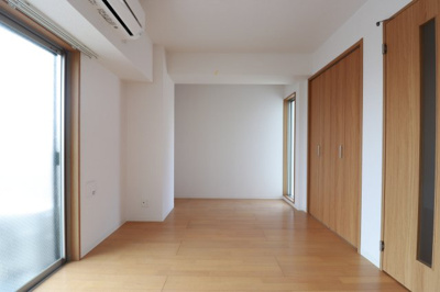 【居間・リビング】 | ヴィラナリー放出