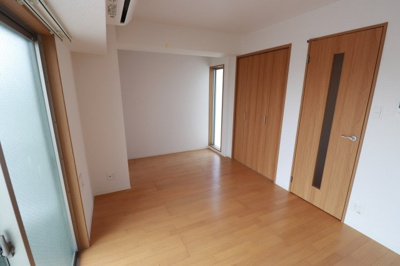 【居間・リビング】 | ヴィラナリー放出