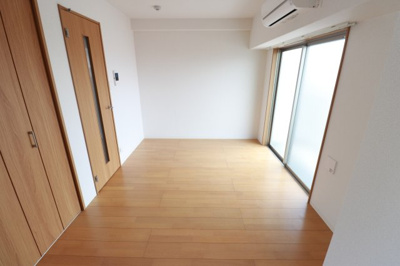 【居間・リビング】 | ヴィラナリー放出