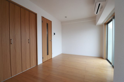 【居間・リビング】 | ヴィラナリー放出