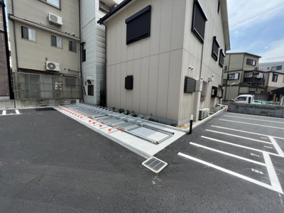 【駐車場】 | ヴィラナリー放出