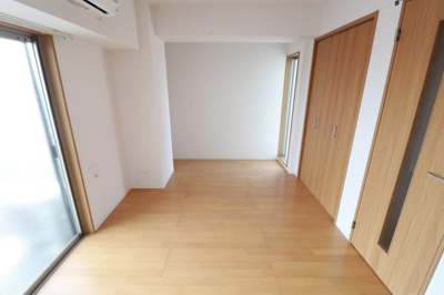 【居間・リビング】 | ヴィラナリー放出