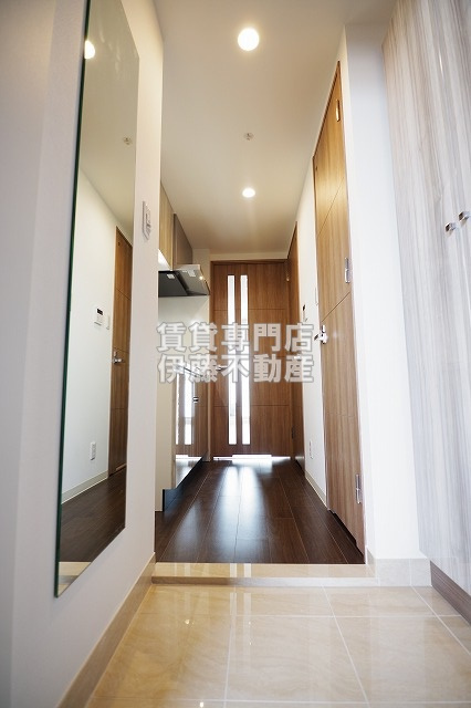 ワールドアイ名古屋城北の玄関