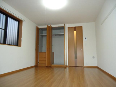 【内装】 | ベル・グラース | 洋室（タンス有）