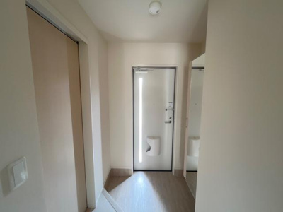 【内装】 | ウィスタリア | 廊下