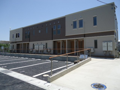 【外観】 | レ・セーナ | 外観写真（昼）