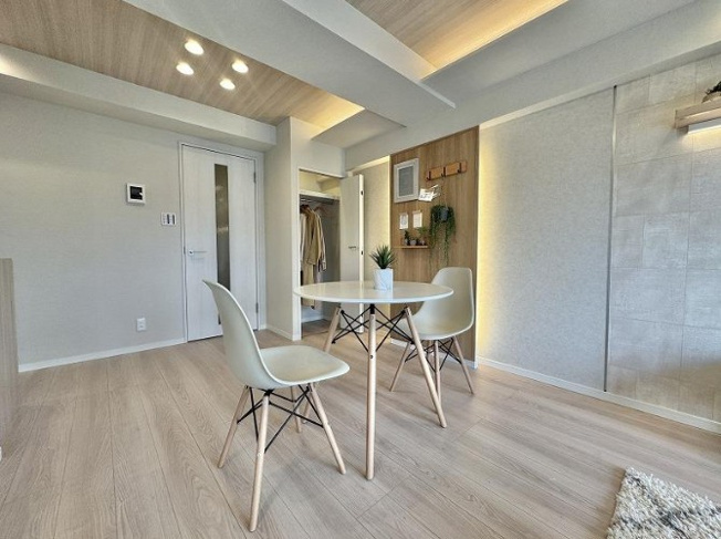 【居間・リビング】 | ライオンズマンション蓮沼 | 家族とのコミュニケーションを促進する拘り設計。快適な居住空間を演出し、都市型生活をより潤いある時間へ代えてくれます。