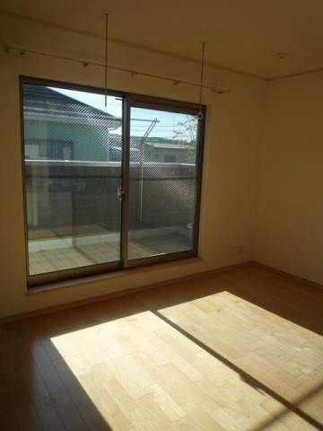 Ｇａｒｄｅｎ　Ｈｏｍｅ　Ｋｏｂｕｓｈｉの居間・リビング