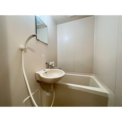 【浴室】 | ベルエアーハイツⅠ号棟 | きれいなお風呂です