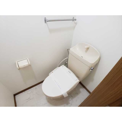 【トイレ】 | モダンピープルＢ棟 | 清潔感のあるトイレです