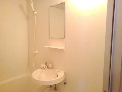 【洗面所】 | レジデンス下栗 | スペースが確保できる洗面所です