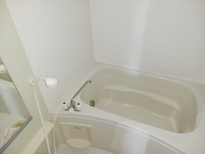 【浴室】 | ネオ・アバンツァーレ | お風呂です