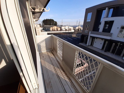 【バルコニー】 | ポテトハイムＢ | 開放的で明るい空間を演出してくれるバルコニーです