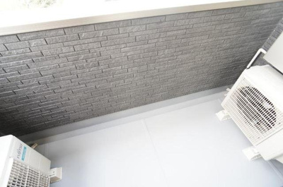 【バルコニー】 | プリエール | 暖かな日差しのふりそそぐバルコニー