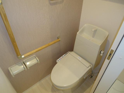 【トイレ】 | クレストコート清修 | シャワー付トイレ