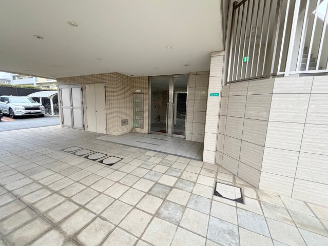 レビソールのエントランス