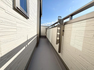 【バルコニー】 | 高槻市柱本6丁目　新築戸建