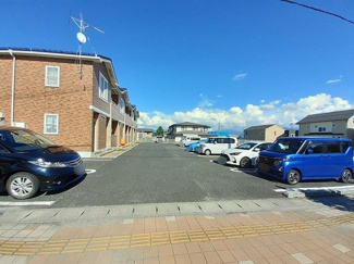 【駐車場】 | プラシード緑ヶ丘 | 駐車場完備です