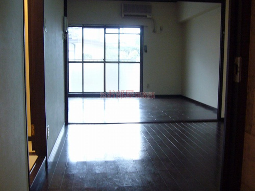 プルミエ国分の居間・リビング|同タイプ参考※現況優先
