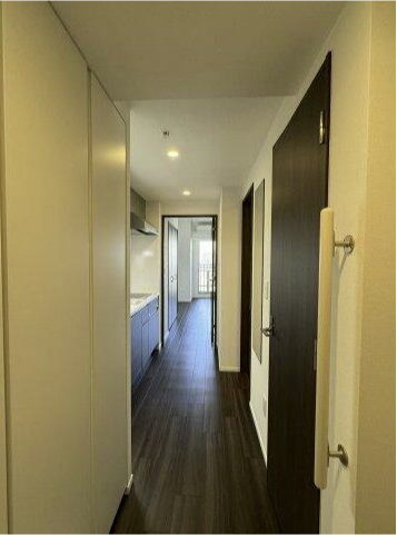 フロンティア新宿タワー　の玄関