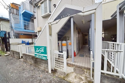 【エントランス】 | エスハイム | エントランスです