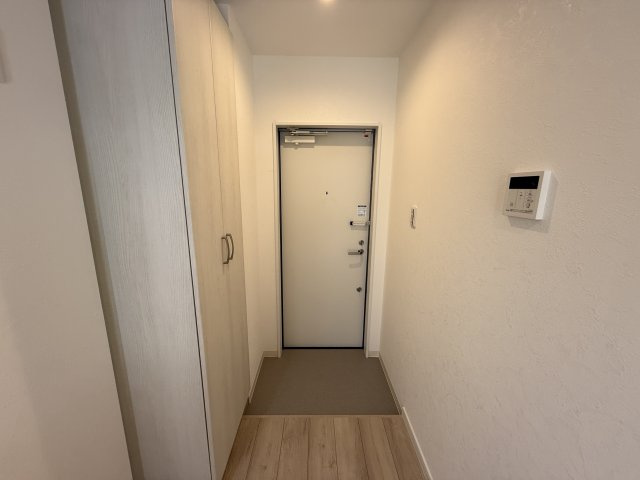 プルメリア阪大前の玄関