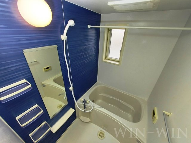 エバーラスト WESTの浴室