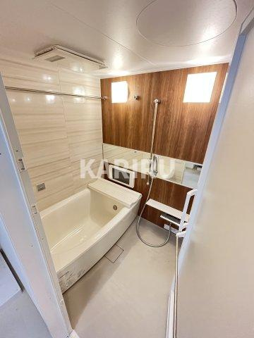 プレジオ内代の浴室