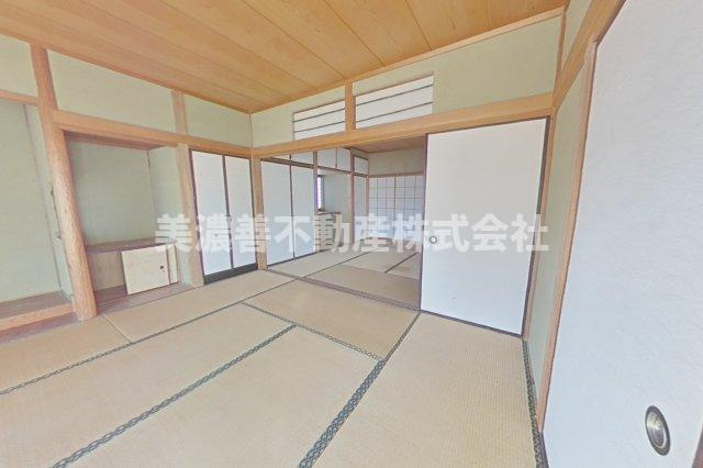 ６６０８７　岐阜市又丸中古戸建て（事務所付き）の和室