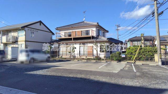 ６６０８７　岐阜市又丸中古戸建て（事務所付き）