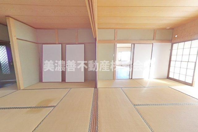 ６６０８７　岐阜市又丸中古戸建て（事務所付き）の和室