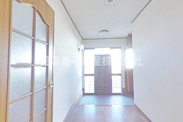 ６６０８７　岐阜市又丸中古戸建て（事務所付き）の玄関