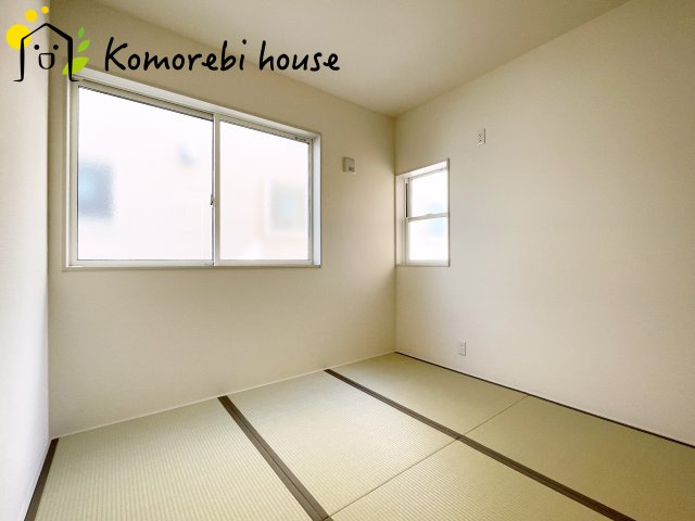鴻巣市鴻巣第2　新築一戸建て　リーブルガーデン　01の和室|フローリングだけでなく、和室もあります