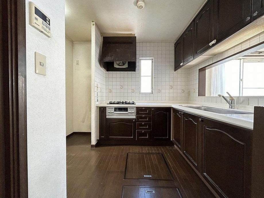 泉区緑園1丁目 中古戸建 5480万円のキッチン