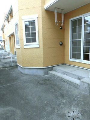 【庭】 | Ｆｉｏｒｅ．Ｐｌａｃｉｄｏ蘭 | お庭で自由な時間を過ごせます