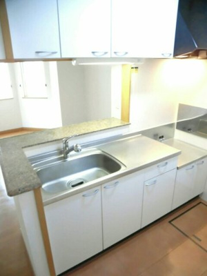 【キッチン】 | Ｆｉｏｒｅ．Ｐｌａｃｉｄｏ蘭 | コンパクトなキッチンで掃除もラクラク