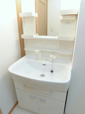 【洗面所】 | Ｆｉｏｒｅ．Ｐｌａｃｉｄｏ蘭 | コンパクトで使いやすい洗面所