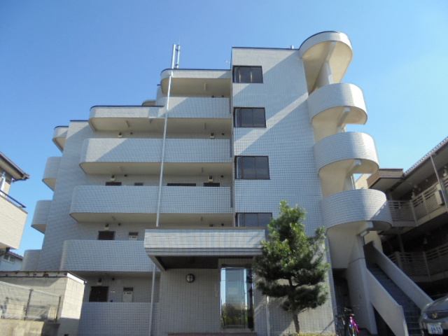 メゾングランルマーニュ