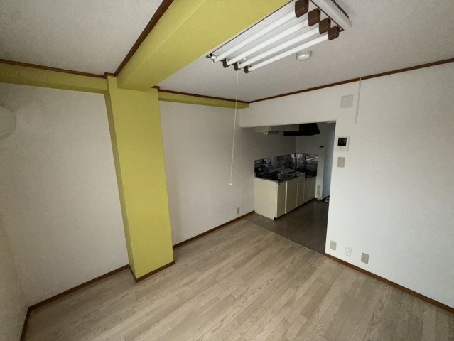 メゾンキャンパスIIの居間・リビング