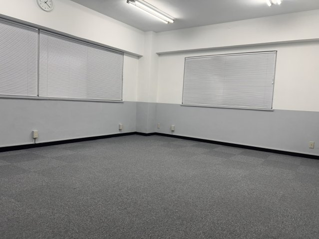 小黒ビルの居間・リビング