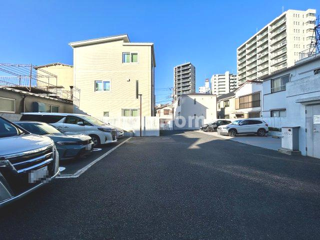 ウイン南千住エクシオンの駐車場|【敷地内駐車場】最新の空き状況や費用などの詳細は担当スタッフまでお問い合わせください。