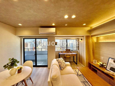 【居間・リビング】 | ウイン南千住エクシオン | 【リビングダイニング】一日の中で多くの時間を過すことになるリビングダイニングだからこそ、いつも穏やかな空間であることが必然。爽やかな通風と採光を存分に感じる事が出来る空間です。