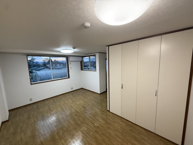 メゾンキャンパスIIの居間・リビング