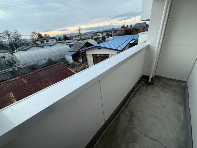 メゾンキャンパスIIのバルコニー